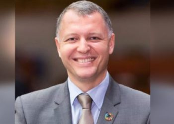 “ზაფხული ძალიან კარგი გვექნება, მაისის ბოლოს ჩვენი რეანიმაციული საწოლები გათავისუფლდება, გაიხსენებთ ჩემს სიტყვებს, მაისამდე რამენაირად გავძლოთ” – გიორგი ფხაკაძე