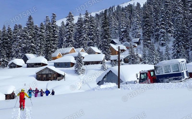 მთავრობის გაფრთხილების შემდეგ, დამსვენებლები ბაკურიანს ტოვებენ