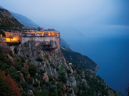 ათონის ივერთა მონასტერი- ადგილი, რომელმაც დიდად შეუწყო ხელი ქართული ლიტერატურის მსოფლიო სარბიელზე გატანას