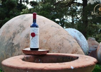 „ჩვენი ქვევრები საინგილოში  ცნობილი ქვევრის ოსტატების მიერ არის დამზადებული“ – „ბალავარი“