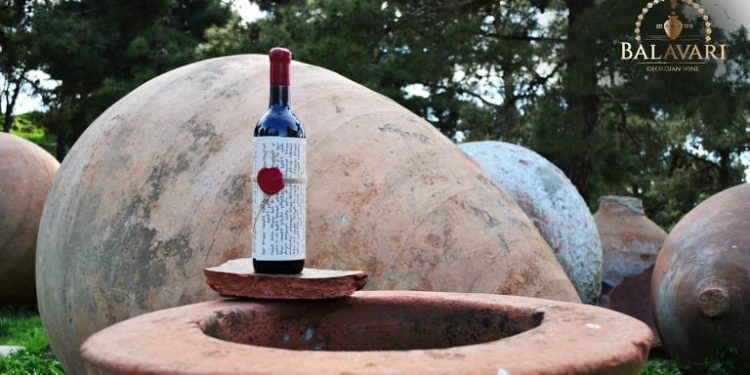 „ჩვენი ქვევრები საინგილოში  ცნობილი ქვევრის ოსტატების მიერ არის დამზადებული“ – „ბალავარი“