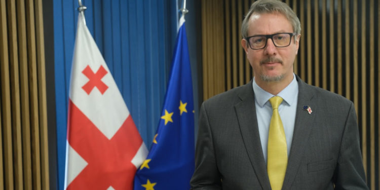 “პანდემიის შემდეგ საქართველომ EU-სგან ერთ მოსახლეზე ყველაზე მეტი დახმარება მიიღო” – ჰარცელი