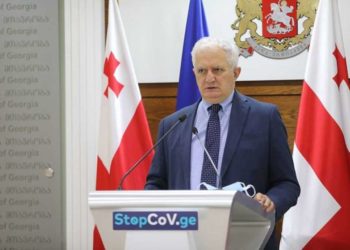 ახალციხეში კოვიდზე აცრილ ექთანს მძიმე გვერდითი რეაქცია განუვითარდა – ამირან გამყრელიძე