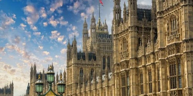 ბრიტანეთის პარლამენტი თითქმის ერთადერთია მსოფლიოში, სადაც მემკვიდრეობითობის პრინციპი მოქმედებს