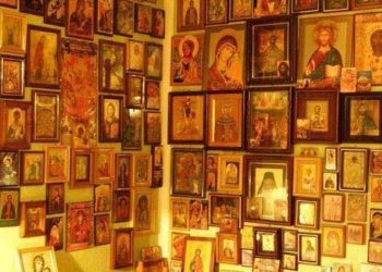 როგორ უნდა იყოს სახლში ხატების კუთხე მოწყობილი?