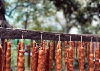 როგორ მზადდება კახური ტრადიციული ჩურჩხელა?