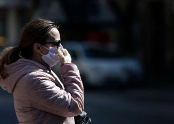 ორივე დოზით აცრილებს ღია და დახურულ სივრცეებში პირბადის გარეშე ყოფნის უფლება ექნებათ – CDC