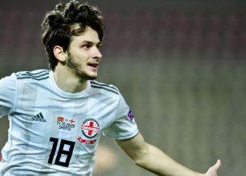 ხვიჩა სეზონის საუკეთესო ფეხბურთელის ჯილდოსთვის იბრძვის