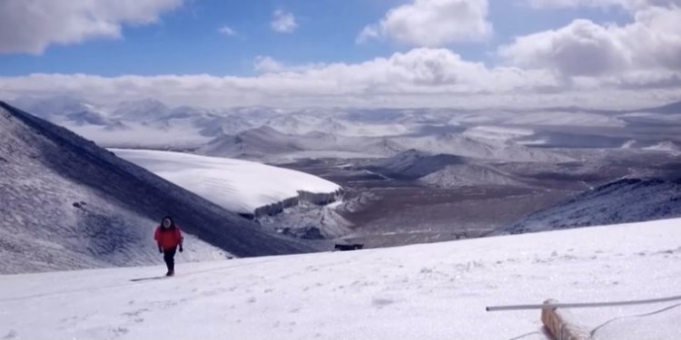 ტიბეტის ყინულები ლღვება — მეცნიერებმა 15 000 წლის წინანდელი ვირუსები იპოვეს