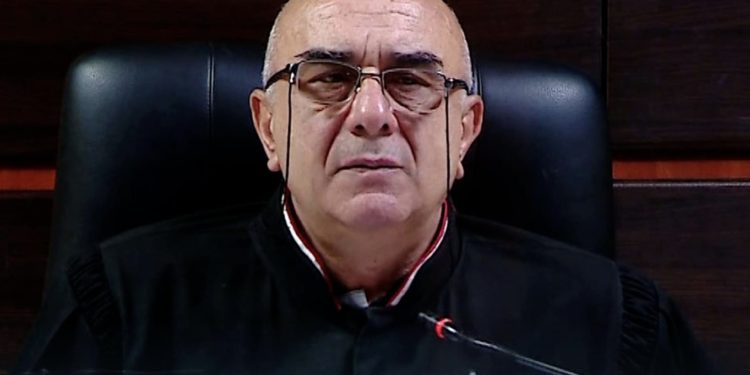 მოსამართლე მოძალადეებს: რასაც გედავებიან, სრული სიბნელე, სირცხვილი და უაზრობაა