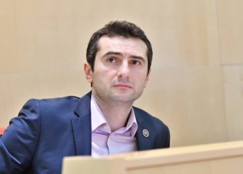 კახა კუჭავა: მნიშვნელობა არ აქვს ვინ რომელ მხარეს წარმოადგენს, ერი, ბერი – ყველა თანასწორია კანონის წინაშე