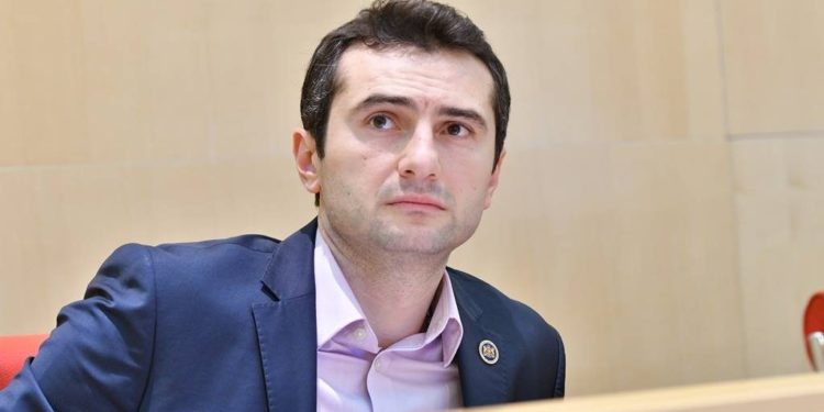 კახა კუჭავა: მნიშვნელობა არ აქვს ვინ რომელ მხარეს წარმოადგენს, ერი, ბერი – ყველა თანასწორია კანონის წინაშე