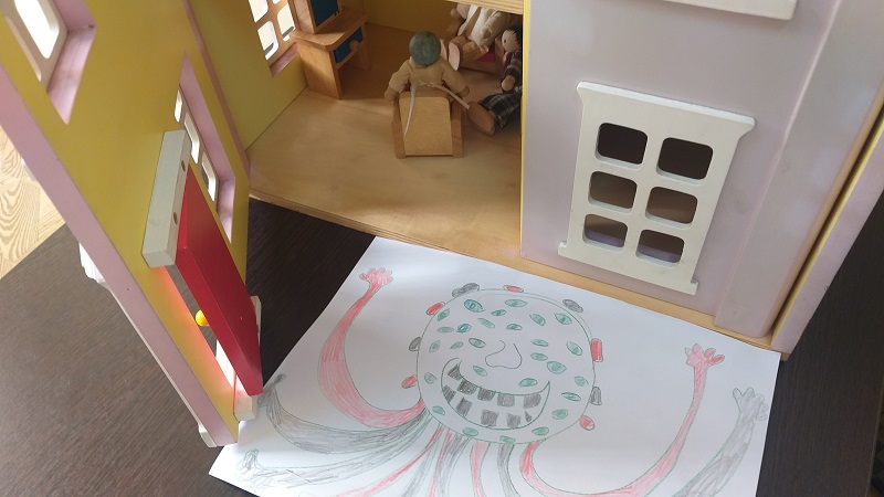 რას ხატავენ პედოფილიის მსხვერპლი ბავშვები