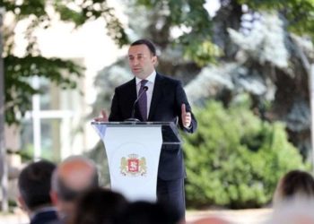 პრემიერ-მინისტრის ინიციატივით, სოცდაუცველ ბავშვთა დახმარება დღეიდან 100 ლარი იქნება