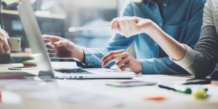 ხელფასები 6-24 თვეში ერთხელ უნდა გაიზარდოს – ახალი საკანონმდებლო წინადადება