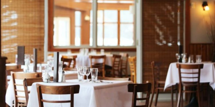 სექტემბრიდან რესტორნებში, სალონებსა და ფიტნესცენტრებში მხოლოდ აცრილები შეუშვან