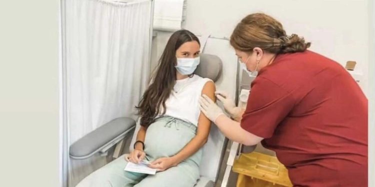 პაატა იმნაძის ორსული შვილი „ფაიზერის“ ვაქცინით აიცრა