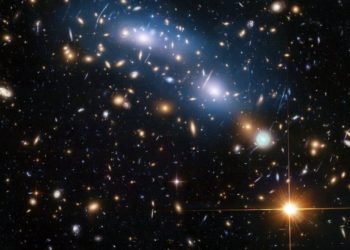 მთვარეზე ცა შავია – იცით თუ არა, რომ…