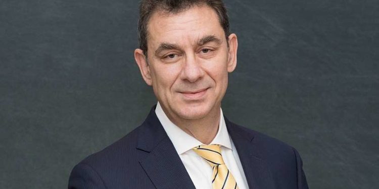 Pfizer-ის ხელმძღვანელი: ნორმალურ ცხოვრებას ერთი წლის განმავლობაში დავუბრუნდებით