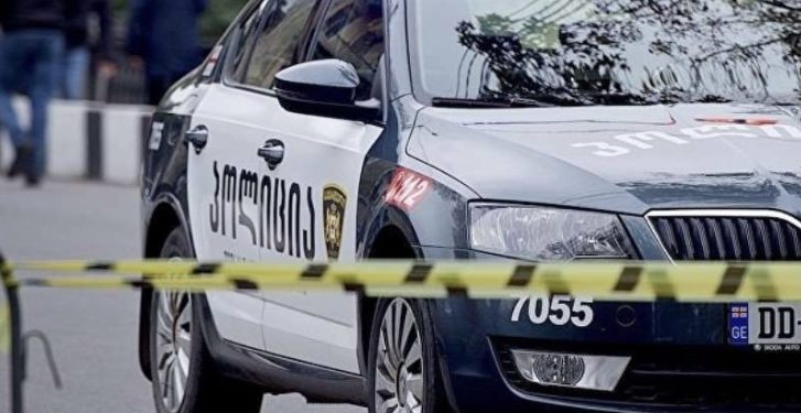 ყვარელში, საქართველოს ბანკში შეიარაღებული პირია შეჭრილი – მას, სავარაუდოდ, მძევლები ჰყავს