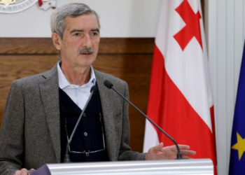 მასწავლებლებისა და ექიმებისთვის აცრა სავალდებულო არ იქნება – რატომ შეაჩერა დაავადებათა კონტროლის ცენტრმა გადაწყვეტილება