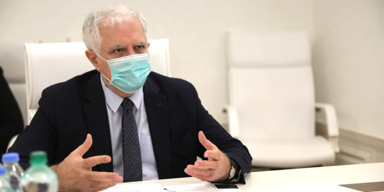 გამყრელიძე: ვემხრობი, რომ სავალდებულო იყოს ექიმებისა და პედაგოგების აცრა