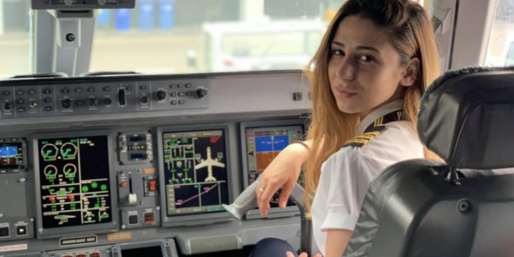 გაიცანით 29 წლის გოგო, რომელიც საქართველოს ავიაციის ისტორიაში პირველი ქალი მფრინავია