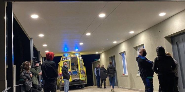 ხმაური რუსთავის კლინიკაში | კოვიდინფიცირებულის დაღუპვის შემდეგ, ოჯახი ითხოვს პასუხს, რა ვითარებაში გარდაიცვალა პაციენტი