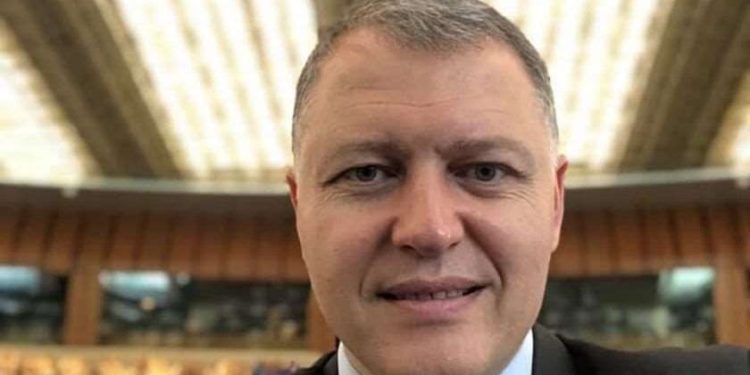 კვლევებით დამტკიცდა, რომ კოვიდგადატანილებს ტვინი უზიანდებათ, ასევე ეწყებათ თმის ცვენა, სმენის დაქვეითება… – გიორგი ფხაკაძე