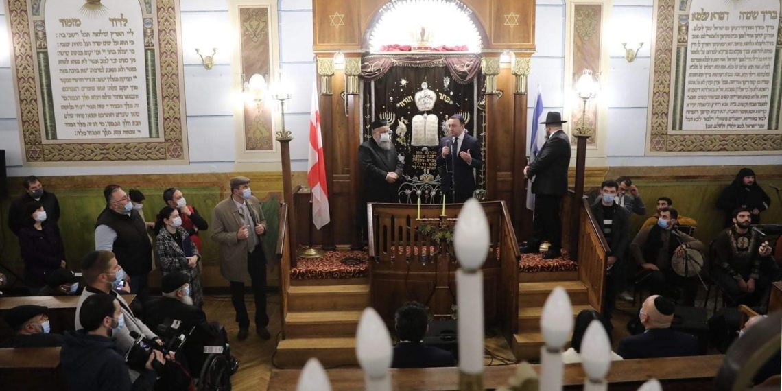 „ხანუქა რწმენის, განახლებისა და სინათლის სიბნელეზე გამარჯვების დღესასწაულია“ – ირაკლი ღარიბაშვილმა ებრაელებს ხანუქა მიულოცა