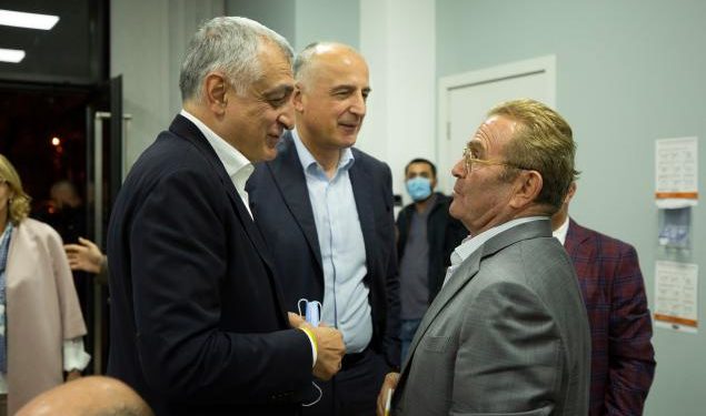 ხაზარაძე: დილით ჭყონიას წერილი დამხვდა, მეც მოგყვები წალენჯიხაშიო