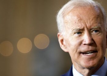 ბაიდენი პუტინს აფრთხილებს, თუ უკრაინაში შეიჭრება, „საშინელ ფასს“ გადაიხდის