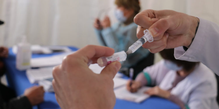 არ გადადოთ ვაქცინაცია. ორჯერ აცრის შემთხვევაში კი – ბუსტერ-დოზის მიღება – NCDC-ის რჩევები