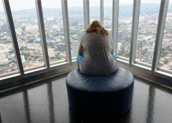 ჭარბი წონა ქალებში მათი ბაბუების მიერ ადრეულ ასაკში მოწევის დაწყებას უკავშირდება – კვლევა