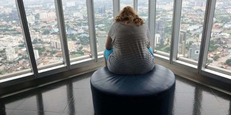 ჭარბი წონა ქალებში მათი ბაბუების მიერ ადრეულ ასაკში მოწევის დაწყებას უკავშირდება – კვლევა