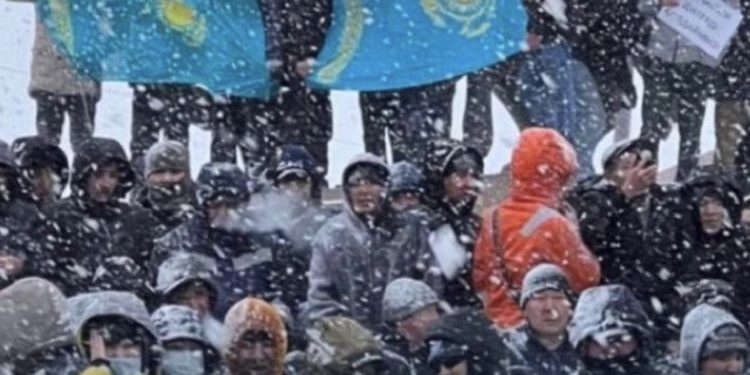 მასშტაბური საპროტესტო აქციების შემდეგ ყაზახეთში საწვავის ძველი ფასი აღადგინეს