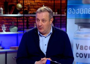 ზაფხულში მძიმე პანდემიური მოლოდინებისგან გავთავისუფლდებით, „ომიკრონი“ დასასრულის დასაწყისია – აკაკი ზოიძე