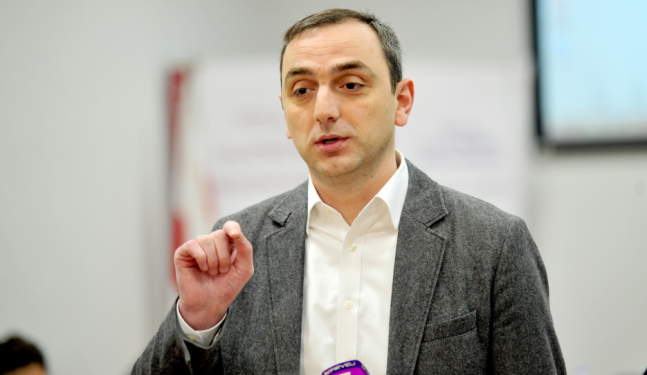 რუსეთის ეკონომიკა Apple-ზე ცოტათი დიდია ანუ რუსული “დიდება” შედარებისთვის – ქადაგიძე