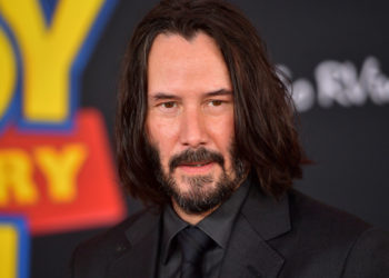 კიანუ რივზმა ფილმ “მატრიციდან” მიღებული შემოსავლის 70% სიმსივნის კვლევას შესწირა