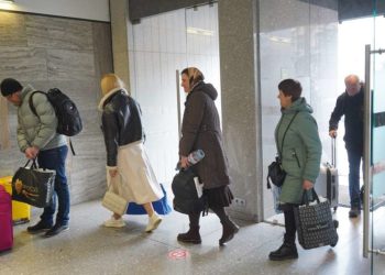 მთავრობის გადაწყვეტილებით, უკრაინელი ტურისტები, რომლებიც სამშობლოში დაბრუნებას ვერ ახერხებენ, საქართველოს სასტუმროებში უსასყიდლოდ რჩებიან