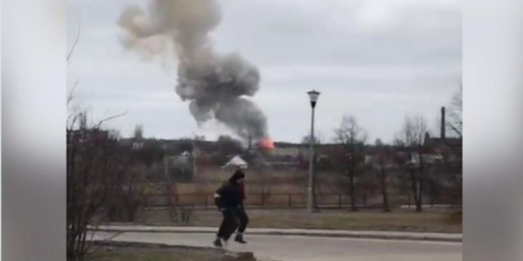 რუსებმა უკრაინაში მსოფლიოში აკრძალული ვაკუუმ-ბომბი ჩამოაგდეს – УНІАН