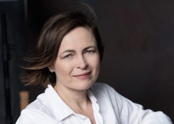 “ვტოვებ პოსტს, არ შეიძლება მკვლელისთვის მუშაობა” – რუსეთის სახელმწიფო თეატრის დირექტორი