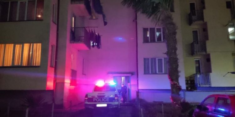 ფოთში დააკავეს დედა, რომელმაც ახალშობილი საკანალიზაციო მილში დატოვა