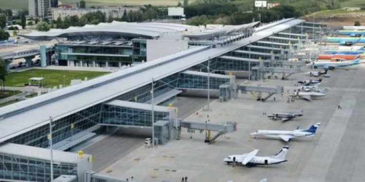 “ჰოსტომელის” აეროპორტი ჩვენია, რუსული დესანტი განადგურდა” – უკრაინა