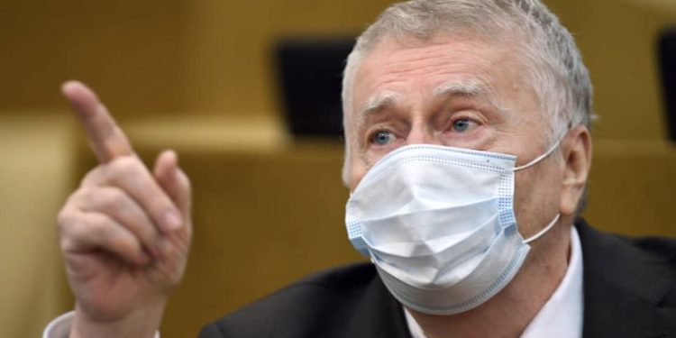 გავრცელებული ინფორმაციით, ჟირინოვსკი ხელოვნურ კომაშია