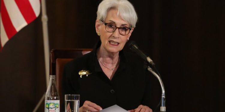 “პუტინმა უნდა გაიგოს, რომ თუ რუსეთი უკრაინაში შეიჭრება, მოსკოვში ტომრებში მოთავსებულ მიცვალებულებს მიიღებს” | აშშ-ის სახელმწიფო მდივნის მოადგილე 