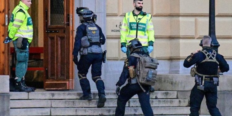 შვედეთში, სკოლის მოსწავლემ ორი მასწავლებელი მოკლა 