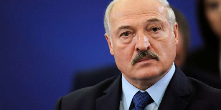 ლუკაშენკო პუტინს განუდგა – პრეზიდენტი ამბობს, რომ ბელორუსის ჯარი უკრაინაში არ წავა  