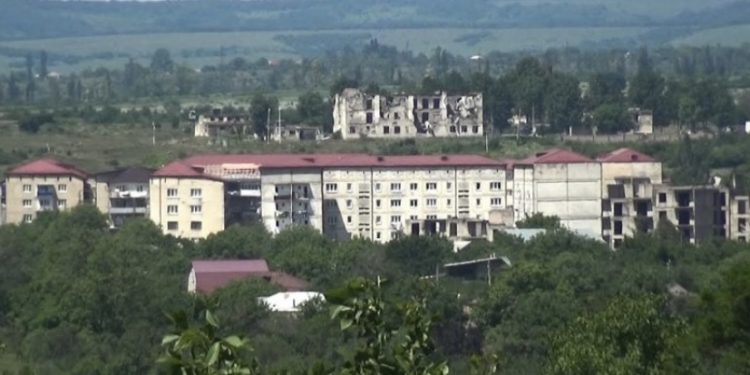 პანიკა ოკუპირებულ ცხინვალში – რუსეთის საოკუპაციო ძალების შემდეგ, რეგიონს ოფიცრების ოჯახები ტოვებენ 