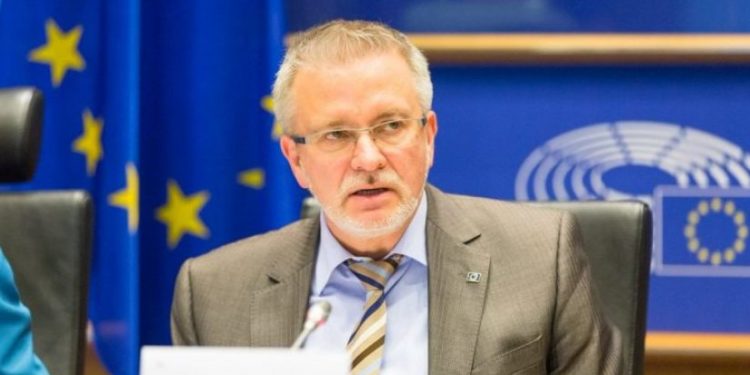 “მაშინ ევროპულად მოიქეცით” – ევროპარლამენტარი გალერი საქართველოს EU-ს წევრობის განაცხადზე 